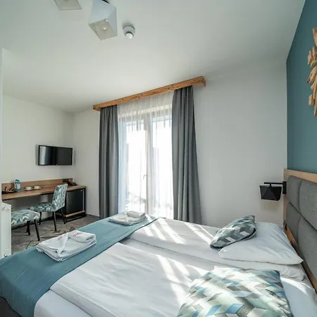 Malinowy Potok Отель 3*